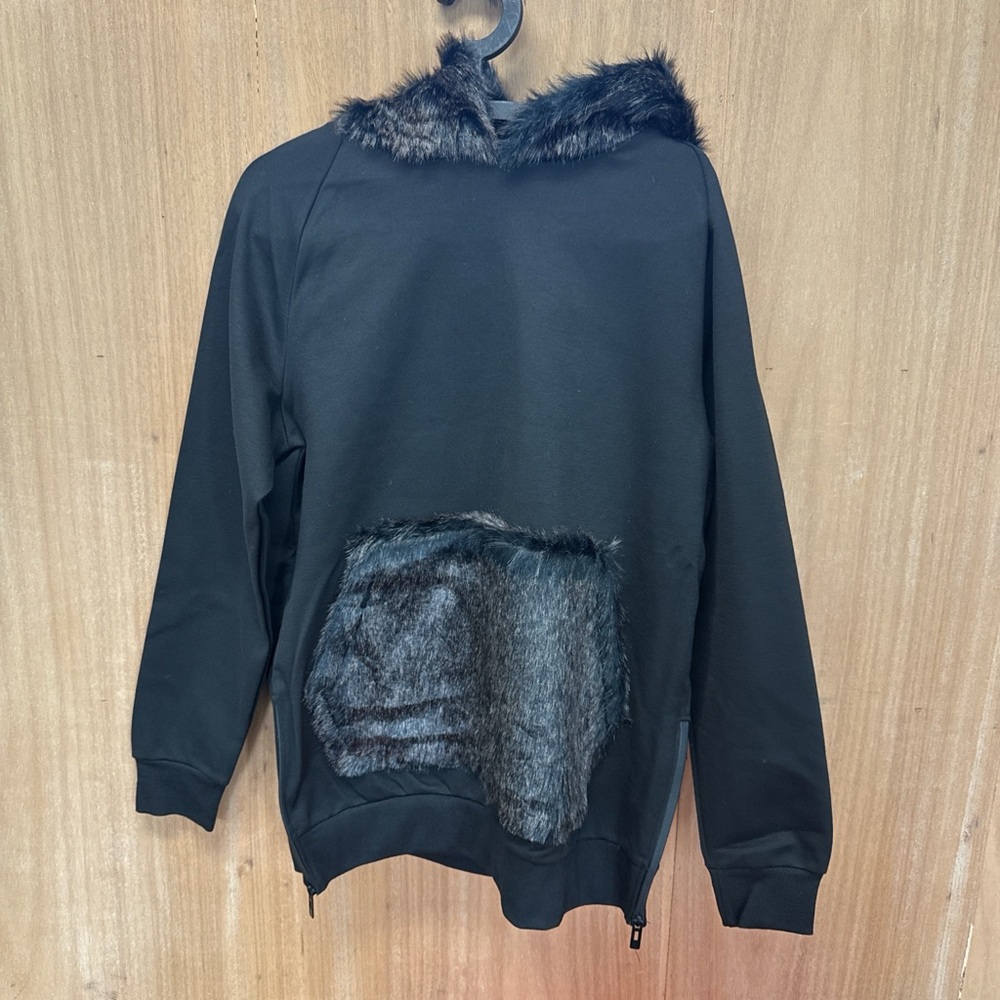 & Other Stories Black Hoodie with Faux Fur Trim